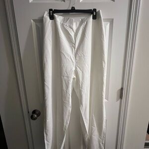 Women’s White Pants